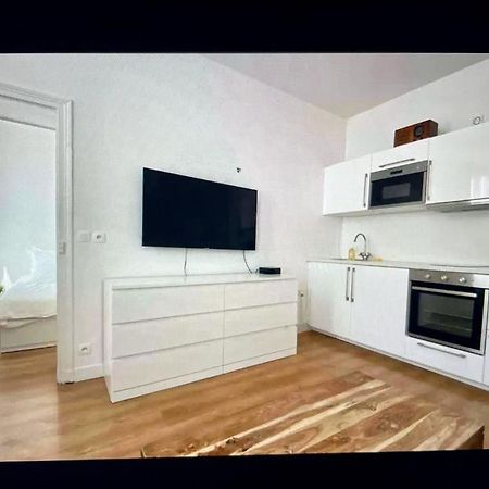 Cute One Bedroom In Le Marais Párizs Kültér fotó