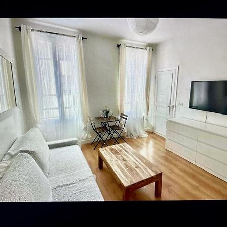 Cute One Bedroom In Le Marais Párizs Kültér fotó