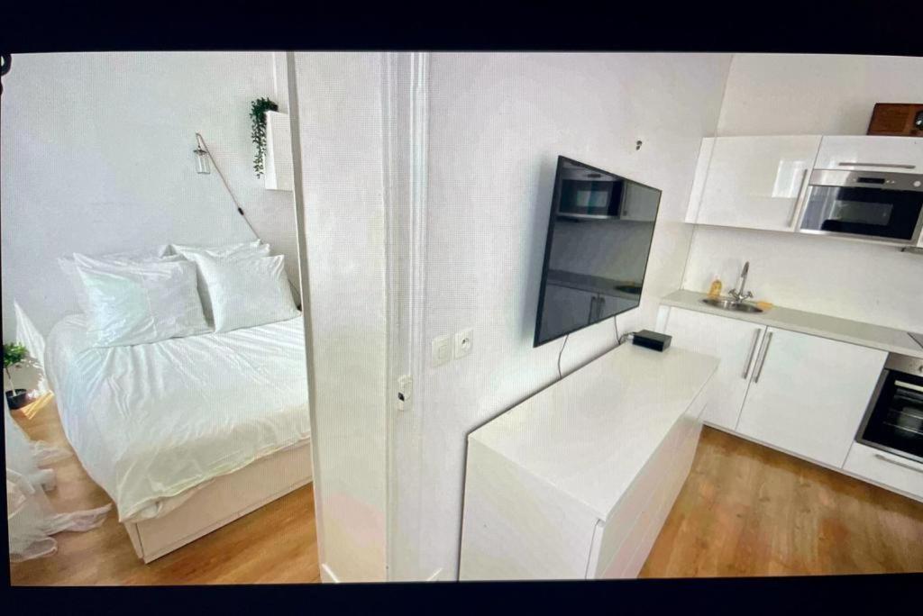 Cute One Bedroom In Le Marais Párizs Kültér fotó
