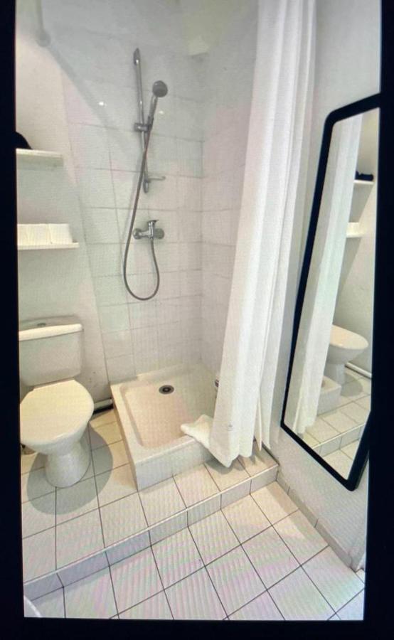 Cute One Bedroom In Le Marais Párizs Kültér fotó